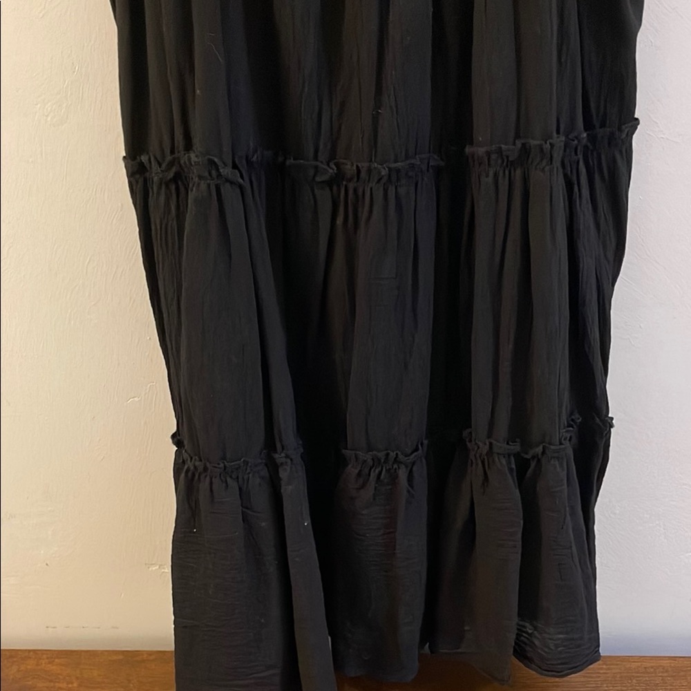 Chic Black Midi Dress - Picture 7 of 8
